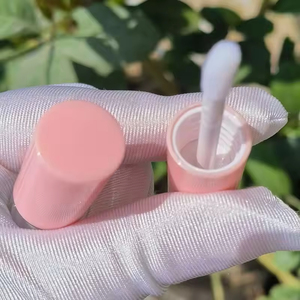 Tubes à gloss vides mini 1,5 ml roses avec capuchon blanc transparent en plastique, mignons et uniques, avec logo - Product Image 6
