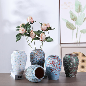 Vase en céramique au design moderne et vintage pour salon, idéal pour fleurs séchées, fraîches ou hydroponiques - Product Image 2