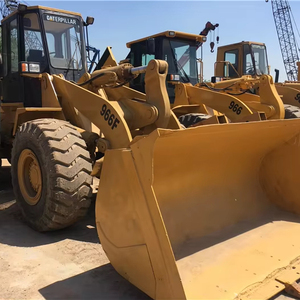 Chargeuse frontale CAT 966F d'occasion, capacité nominale de 15 tonnes, modèle 2020, puissance de 92 kW, 2500 heures de fonctionnement, composants d'origine, moteur en excellent état - Product Image 1