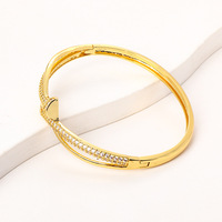 Bracelet jonc ouvert pour femme, plaqué or, anti-ternissement, avec zircon et fermoir à vis, design géométrique tendance, style chrétien, pour anniversaire