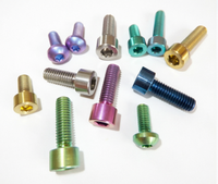 Vis sur mesure YPH Professional Factory Fastener, non standard, en acier inoxydable, titane, aluminium, laiton, avec finition oxyde noir.