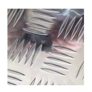 Láminas Decorativas de Acero Inoxidable con Patrón Grabado para Cocina y Mejoras del Hogar - Product Image 1