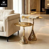 Ensemble de tables d'appoint modernes en forme de feuille d'or, tables d'appoint en métal poli, table d'appoint créative pour la décoration de la maison et des hôtels