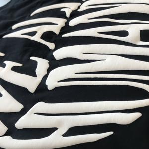 T-shirt pour homme en coton lourd 100% coton, coupe ample et oversize, de bonne qualité, avec impression par transfert thermique et impression en relief, personnalisable avec votre propre design - Product Image 2