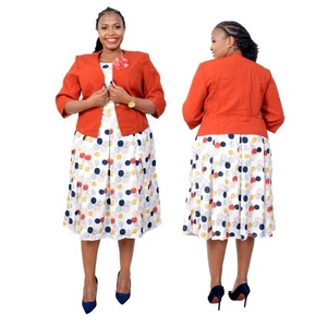 Trajes de Diseñador para Mujer Disponibles en Stock, Ideales para la Iglesia - Product Image 1