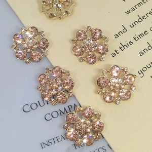 Botones de Metal de flor de diamantes de imitación rosa dorado para ropa, botón de decoración de moda de diamante brillante grande de lujo para abrigo de mujer - Product Image 4