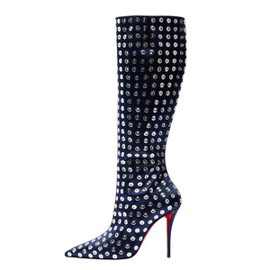 Bottes hautes pour femme à rivets argentés, coupe large, grandes tailles 46, à talons bas aiguille, bout pointu, cloutées - Product Image 1
