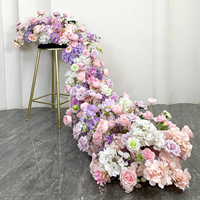 Vente en gros de chemins de table multicolores en vrac Fleurs artificielles pour décoration de mariage