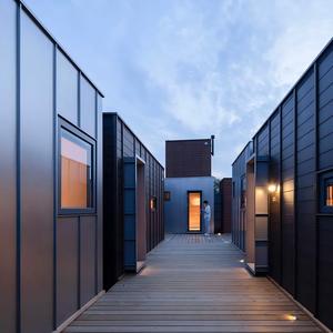 Cabine conteneurisée de 20 pieds <span class=keywords><strong>In</strong></span> House <span class=keywords><strong>Design</strong></span> Factory avec toit végétal, écologique, installation rapide, CE ISO9001 pour rétrocadeau de bien-être et jardin - Product Image 1