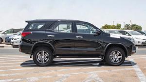 Nuevo <span class=keywords><strong>Toyota</strong></span> <span class=keywords><strong>GX</strong></span> 2022, 4.1-6L Diésel, Cuero Oscuro, Híbrido I-Force Max Premium V6 Turbo Automático R20 SUV Euro V, Volante a la Izquierda - Product Image 4