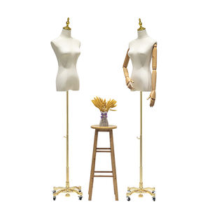 หุ่นแบบมีล้อสำหรับผู้หญิงแขนยืดหยุ่นแบบบูติกวินเทจของผู้หญิงขาตั้งบนล้อ - Product Image 3