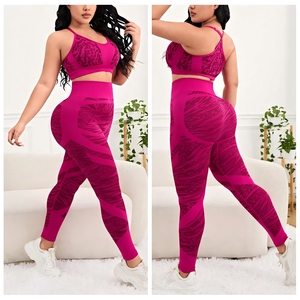 YNSEA OEM Großhandel Bedrucktes Übergrößen-Yoga-Set Sportbekleidung Crop Top Sport-BH Leggings Yoga Activewear 2-teiliges Fitness-Set - Product Image 3