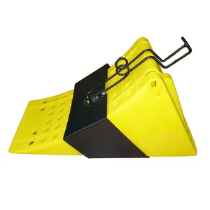 GT-03P HDPE Plastic Wheel Chock, Truck Car Trailer Chocks, Wheel Stopper with Steel Holder