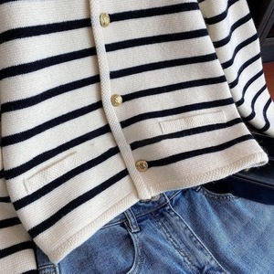 Cardigan pour femmes, col rond, à simple boutonnage, en tricot - Product Image 4
