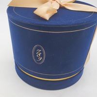 Boîtes d'emballage pour bijoux en papier rigide cylindriques personnalisées élégantes, logo en estampage à chaud, fermeture magnétique, ruban, nœud, velours noir, éponge