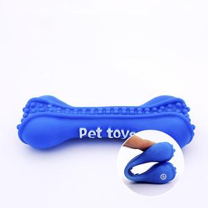 Giocattolo da masticare interattivo in vinile per cani a forma di osso diretto in fabbrica - Product Image 6