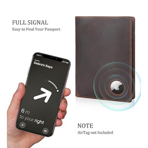 Cartera para Pasaporte de Cuero, Portadocumentos con Bloqueo RFID, Múltiples Ranuras para Tarjetas, Compatible con AirTag, Color Marrón Oscuro, Primavera 2024 - Product Image 3