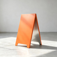 Présentoir de sol extérieur double face en acier inoxydable pliable en forme de A pour magasin de vêtements, personnalisable