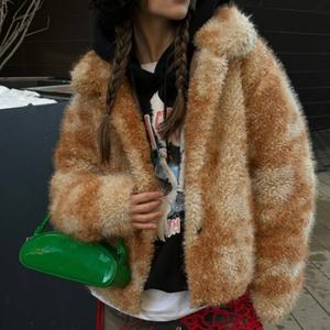 Nuevo Abrigo de Piel de Conejo para Mujer con Etiqueta de Marca Personalizada, Elegante, Casual, Holgado, con Solapa Tie-Dye, Extragrande, Cálido para Invierno - Product Image 1