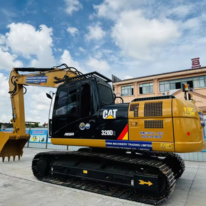 Excavadora Usada en Venta, CAT 320D2L, en Estado Original, Eficiente en Consumo de Combustible, para Proyectos de Construcción y Movimiento de Tierras - Product Image 1