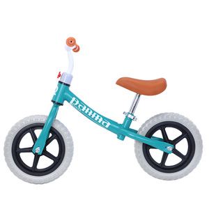 Bicicleta <span class=keywords><strong>de</strong></span> Equilibrio <span class=keywords><strong>de</strong></span> Carbono <span class=keywords><strong>de</strong></span> 12 Pulgadas para Niños, Juguete Montable <span class=keywords><strong>sin</strong></span> Pedales, Patinete para Niños <span class=keywords><strong>de</strong></span> 3 Años - Product Image 2