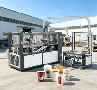 Machine de formage de gobelets en papier haute vitesse pour gobelets à café à emporter, gobelets à jus, gobelets à lait et contenants pour boissons