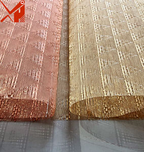 Tela Metálica Geométrica Lineal - Panel Metálico Texturizado para Sistemas de Paredes de Fondo de Lujo e Interiores Arquitectónicos - Product Image 4