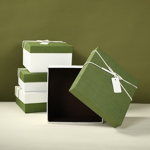 Boîte Cadeau Luxe Rétro Minimaliste Style Frais et Vert Matcha pour Cosmétiques, Anniversaire, Robe, Rituels – Emballage Élégant - Product Image 3