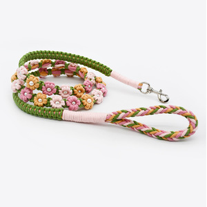 Correa para Perro Tejida a Mano con Diseño Floral, Correa y <span class=keywords><strong>Collar</strong></span> para Perro de Estilo Ecológico y Moderno, Venta al Por Mayor - Product Image 3