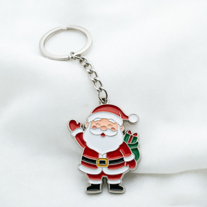 Porte-clés en métal Santa en alliage de zinc plaqué nickel, émail souple moulé sur mesure, vente en gros pour les magasins de détail de Noël - Product Image 2