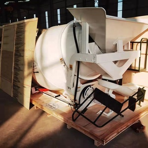 מיכל ערבוב צמנט רכוב על רכב שיכול לפרוק חומרים, ודלי ערבוב והובלת בטון מסוג גרירה עם גלגלים - Product Image 4