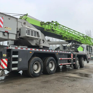 Grúa sobre Camión Zoomlion QY70Vf de 70 Toneladas, Altura de Elevación de 60 m, Equipo de Construcción Usado - Product Image 4