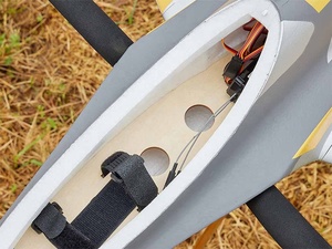 FMS Futura 64mm EDF RC Jet Kit PNP la migliore esperienza sportiva RC con ventole a 11 pale e tecnologia acrobatica ad alta velocità - Product Image 2