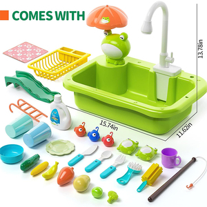 Jeu de pêche 2-en-1 flottant pour piscine et jeu d'imitation de cuisine avec robinet électrique et évier à eau courante - Product Image 6