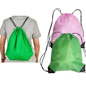 Sac à dos en polyester avec cordon de serrage et logo personnalisable pour les activités de plein air et les sports - Product Image 4