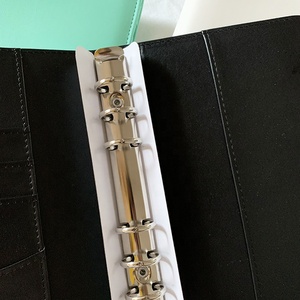 Agenda Personale Di Grande Successo Formato A5/A6 con Copertina in Pelle PU Stile Macaron nei Colori Bianco/Nero/Marrone/Verde Rilegata a 6 Anelli - Product Image 6