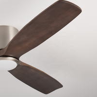 Ventilateur de plafond encastré à pales courbes en bois massif, moteur BLDC réversible avec télécommande sans fil pour intérieur résidentiel à basse hauteur