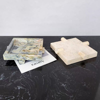 Plateau décoratif carré en travertin de qualité supérieure ODM OEM, plateau de présentation en marbre avec pieds ronds pour la décoration de la maison, de la salle de bain et des tables