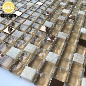 Mosaicos de Vidrio Dorado con Piedra Blanca en Forma de <span class=keywords><strong>Mini</strong></span> Cuadrado para Decoración Interior de Vestíbulos de Hotel, Penthouses, Galerías y Espacios Comerciales - Product Image 4