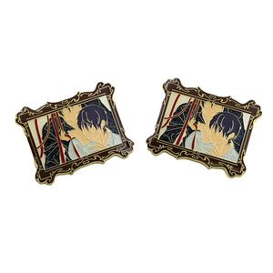 Pin de Solapa Plegable de Esmalte Duro Personalizado de Alta Gama con Personaje de Anime Brillante y Cierre de Mariposa - Product Image 5