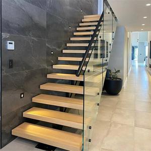 Escalera Recta en Forma de I con Viga Oculta de Acero Resistente para Exteriores, Escalones de Madera y Barandilla de Vidrio, en Oferta - Product Image 1