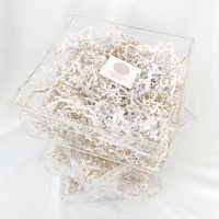Boîte de baptême en acrylique transparente personnalisée en gros/boîte-cadeau de vêtements de bébé avec couvercle Logo personnalisé/boîte en acrylique avec couvercle