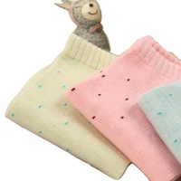 Chaussettes en pur coton pour femmes filles Design exclusif avec logo personnalisé Style décontracté Vêtements d'hiver du Bangladesh Prix compétitif