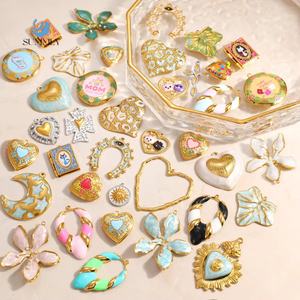 SUMMLY 도매 화려한 꽃 하트 고양이 펜던트 18K 금도금 스테인리스 스틸 DIY 목걸이 참 장식 패션 쥬얼리 - Product Image 1