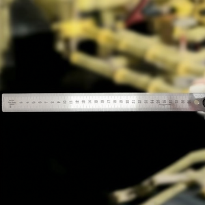 Règle semi-rigide en acier inoxydable de 30 cm, outil de mesure à bord droit pour le dessin technique et l'ingénierie - Product Image 3