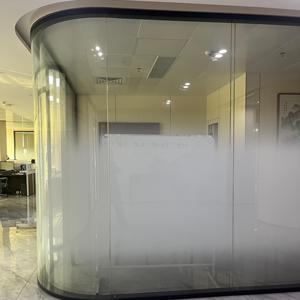 Pared divisoria de oficina de vidrio templado curvo moderno, tamaño personalizado, divisor de vidrio de seguridad para decoración de espacios abiertos - Product Image 2