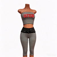Conjunto de 2 Piezas de Ropa Urbana de Verano 2026, Top Estampado a Rayas, Pantalones Cortos Capri de Cintura Alta con Encaje, Atuendos Casuales Elegantes