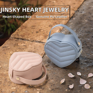 <b>Heart</b>-<b>shaped</b> Quilted PU Leather Jewelry <b>Box</b> With Carry Handle, Small Portable Jewellery Organizer For Gift Packing - Product Image 2