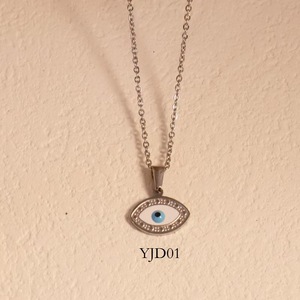 สร้อยคอจี้แฟชั่นทำจากสเตนเลสสตีลเคลือบทองรูปตาปีศาจไขว้สีฟ้า eye18k - Product Image 4