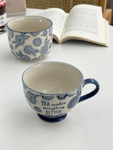 Taza de café de cerámica de color bajo vidriado pintada a mano en azul y blanco Retro Pastoral francesa, Regalo para mamá, mamá, madre - Product Image 3